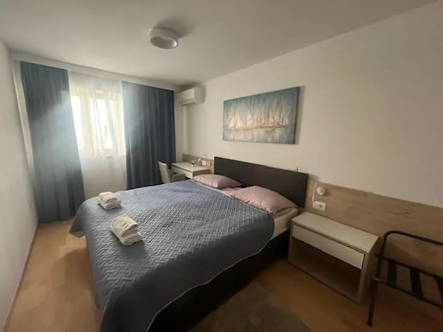 Appartement Garden Ela *